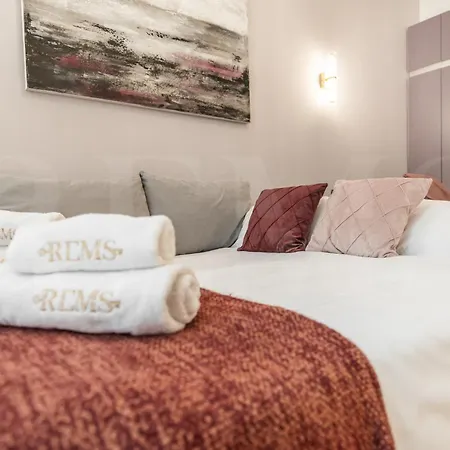 Sophisticated Modern Center By Rems Apartment Malaga