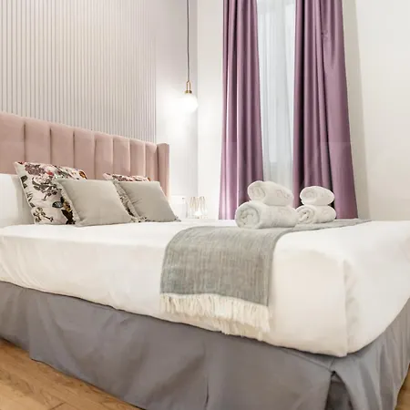 Sophisticated Modern Center By Rems Malaga
