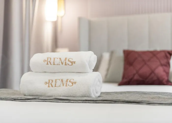 Sophisticated Modern Center By Rems * Μάλαγα